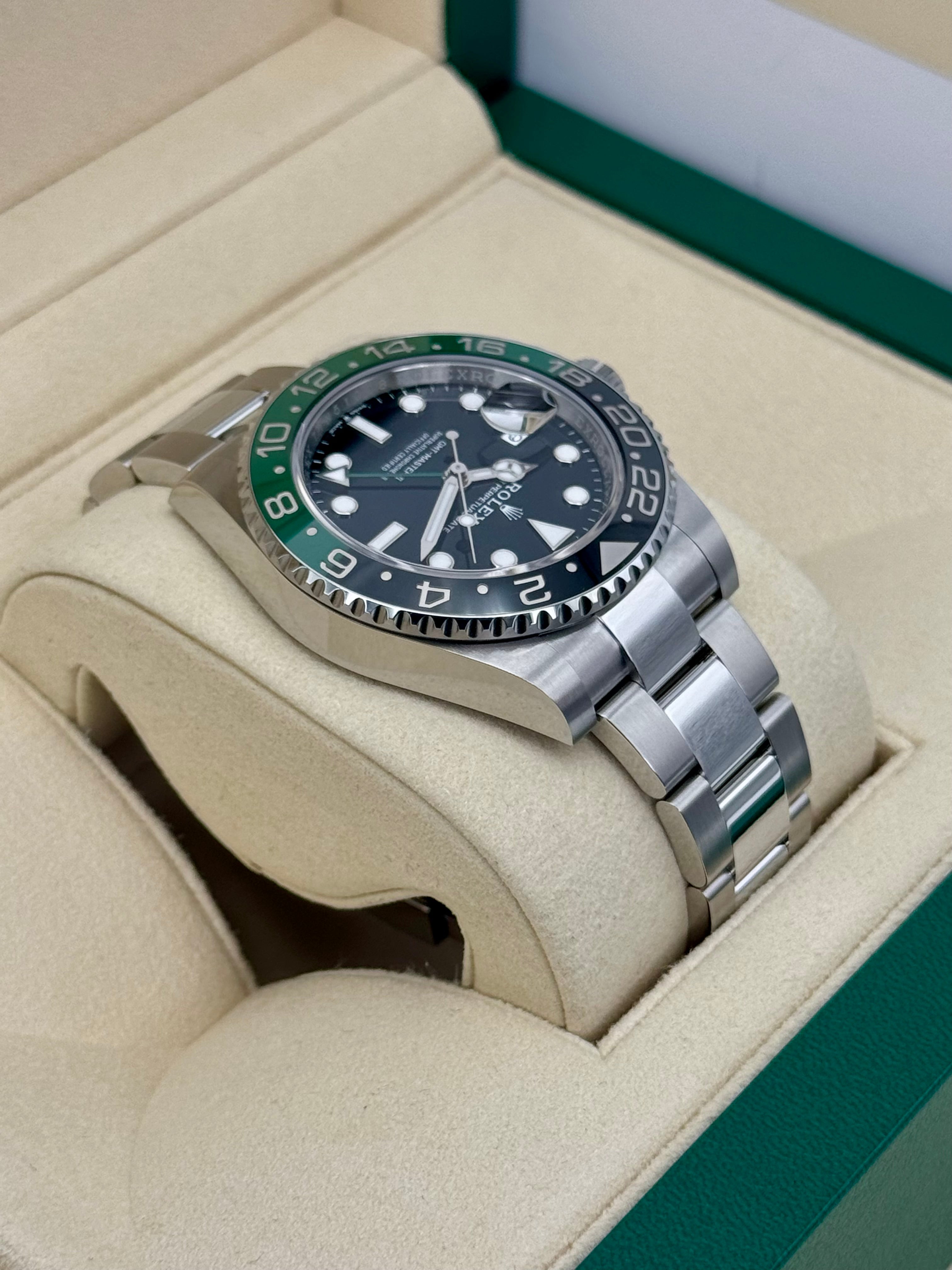 全新 2025 劳力士 GMT-Master II 40mm 126720VTNR 蚝式腕表。