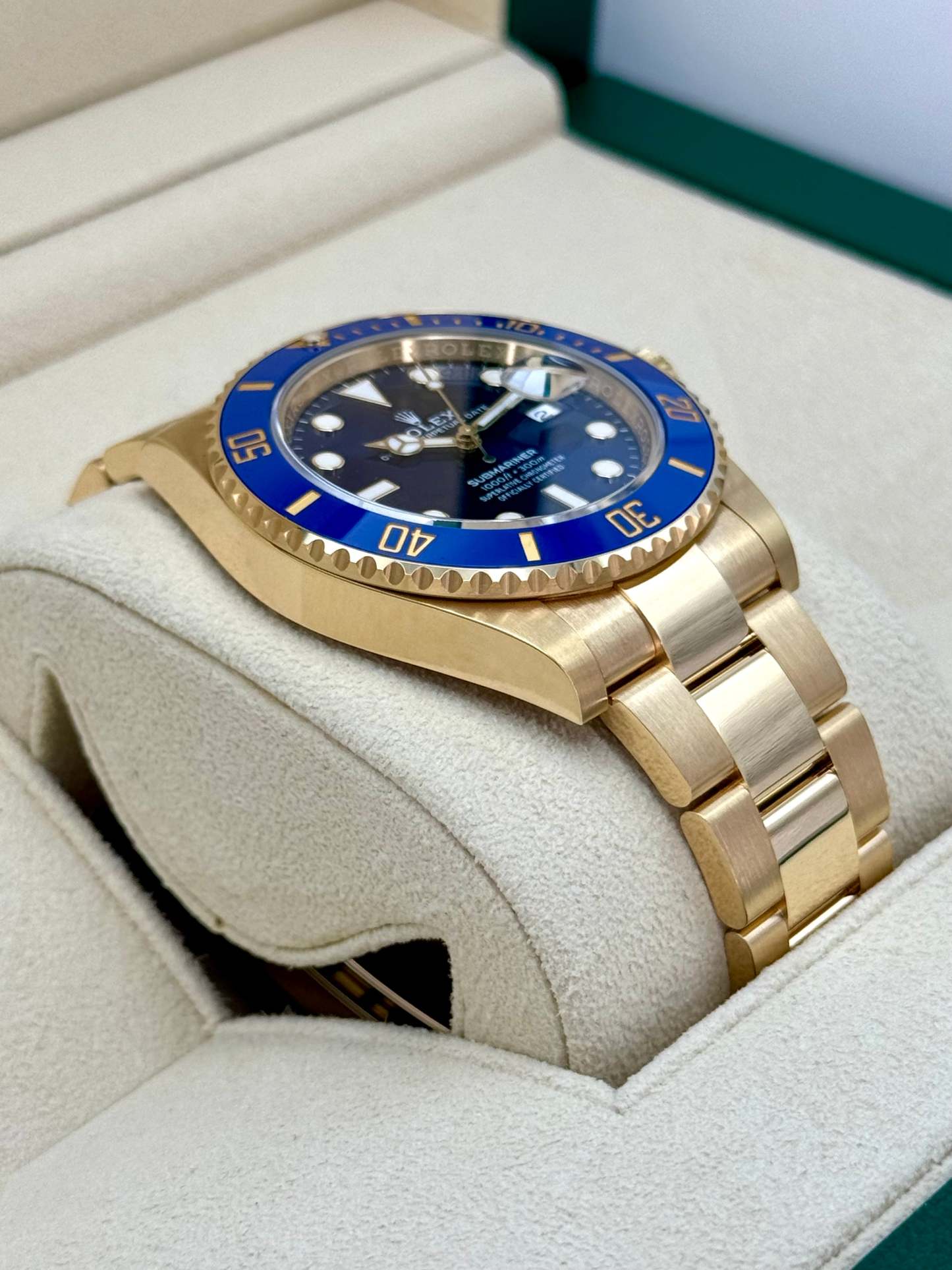 NEW 2024 ロレックス サブマリーナ 「ブルーシー」 41mm 126618LB イエローゴールド ブルーダイヤル