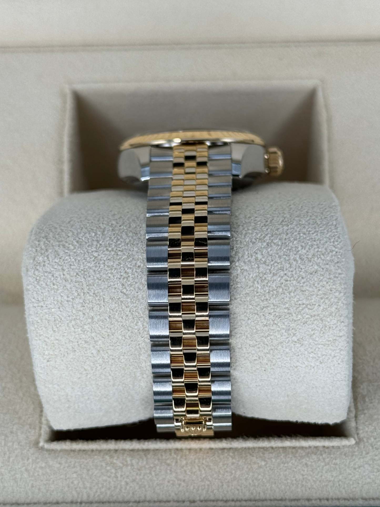 NEW 2024 ロレックス レディデイトジャスト 28mm 279173 ジュビリーシャンパンダイヤル