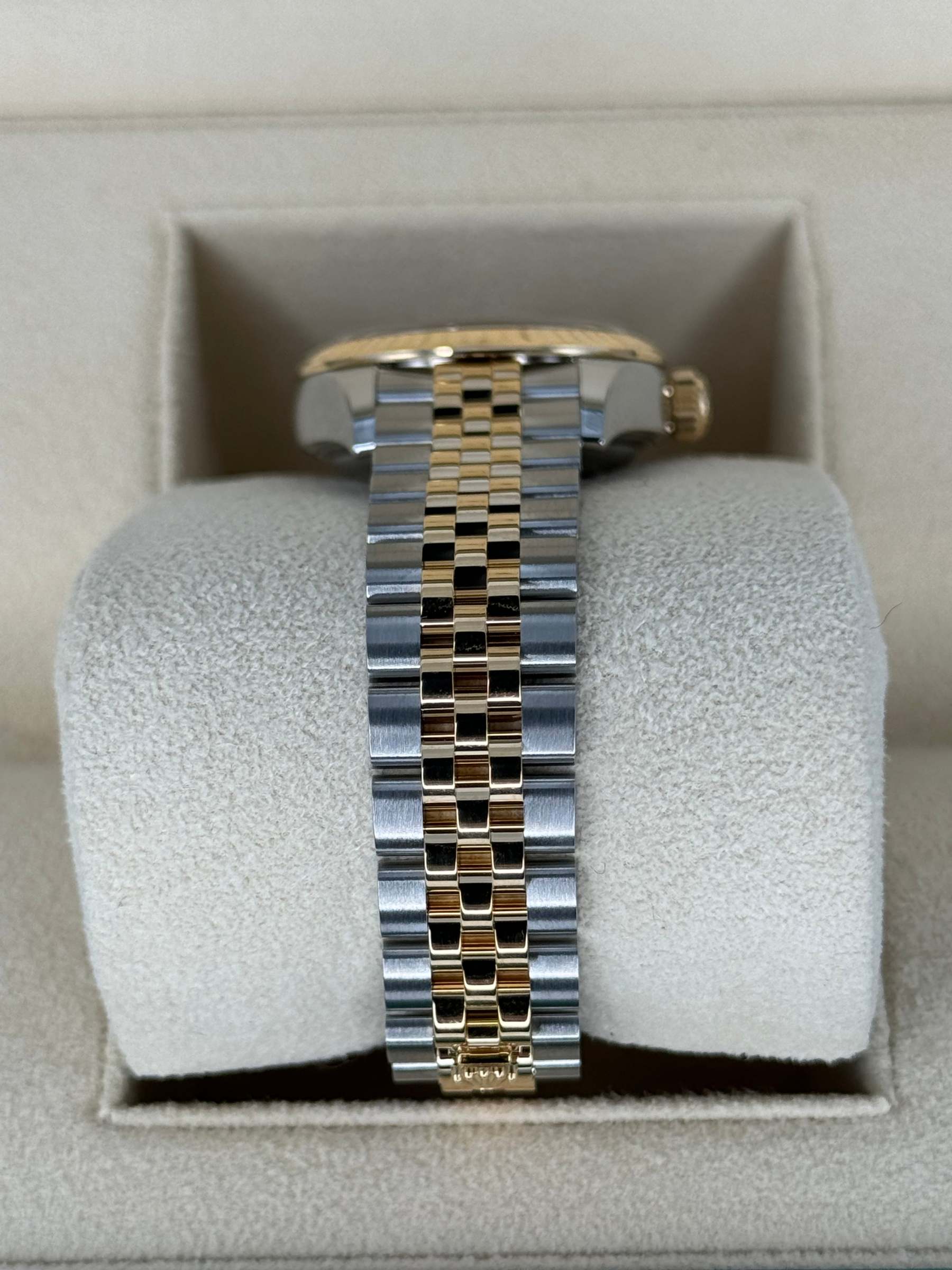 NEW 2024 ロレックス レディデイトジャスト 28mm 279173 ジュビリーシャンパンダイヤル