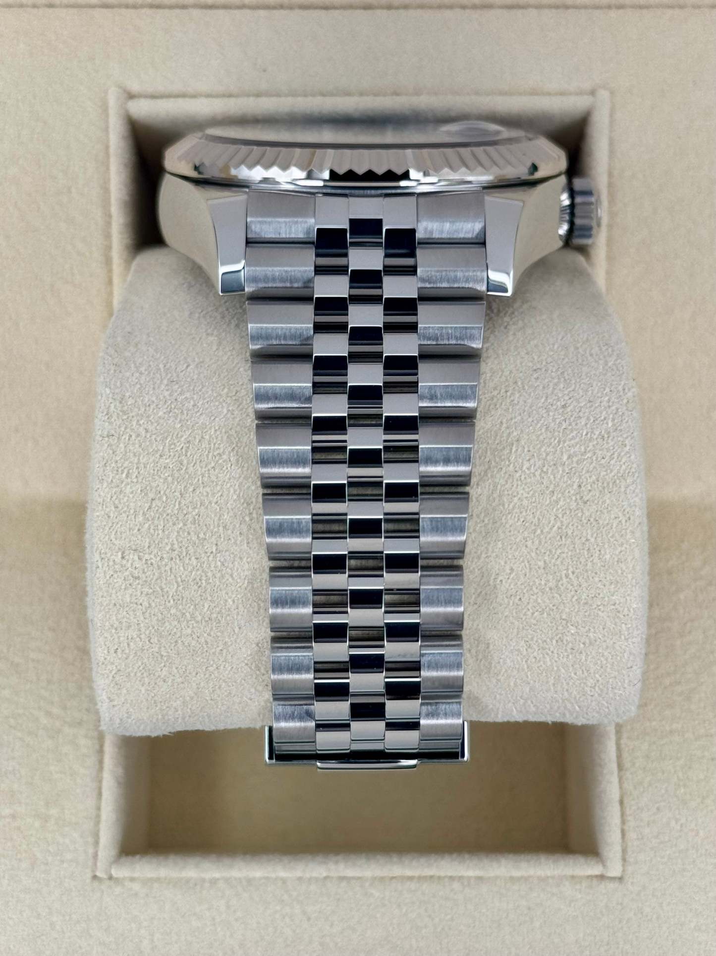 2022 スカイドゥエラー 42mm 326934 ステンレススティール ジュビリー ブルーダイヤル