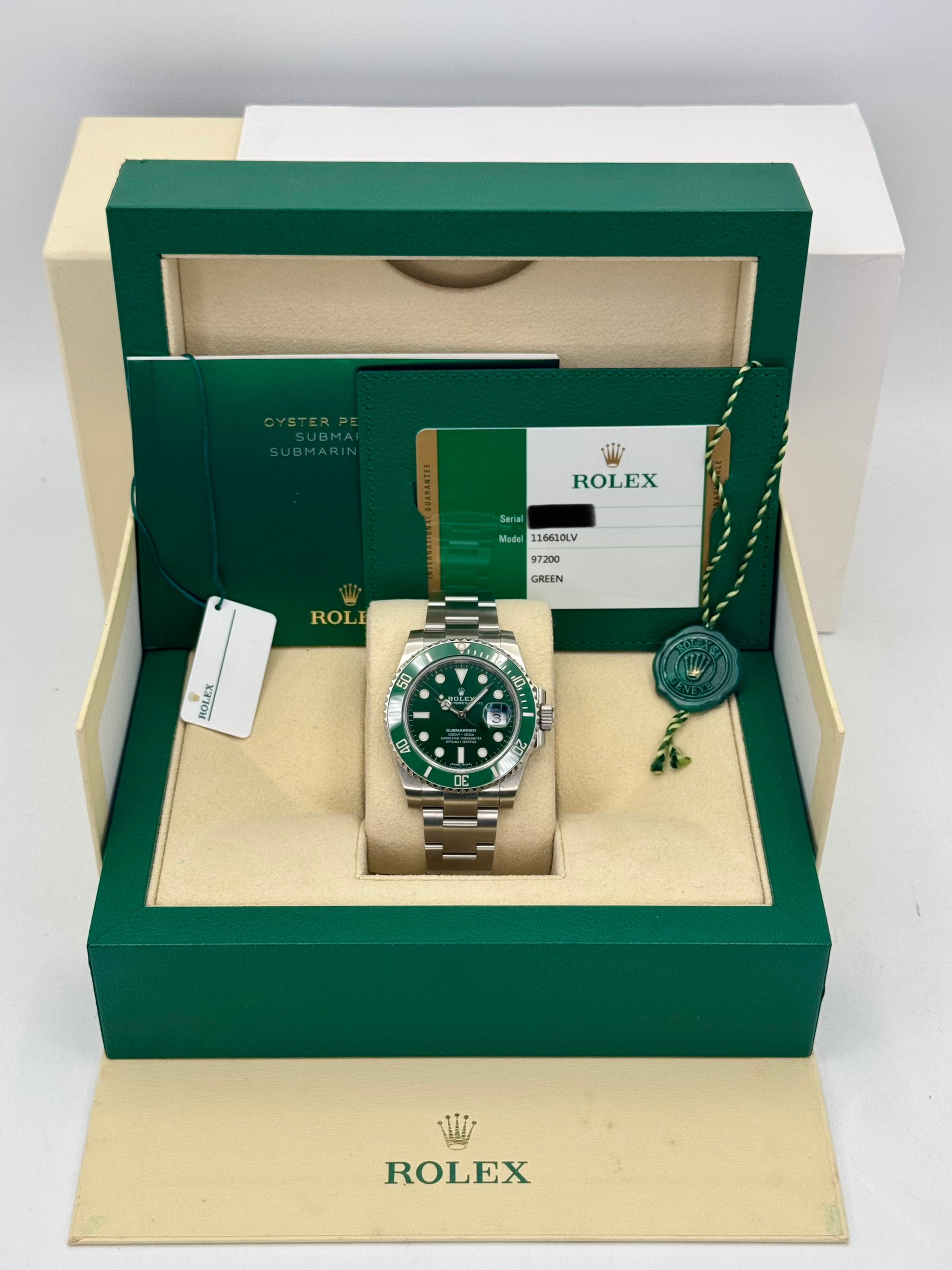 2018 Rolex Submariner  Hulk 40mm 116610LV Green Dial