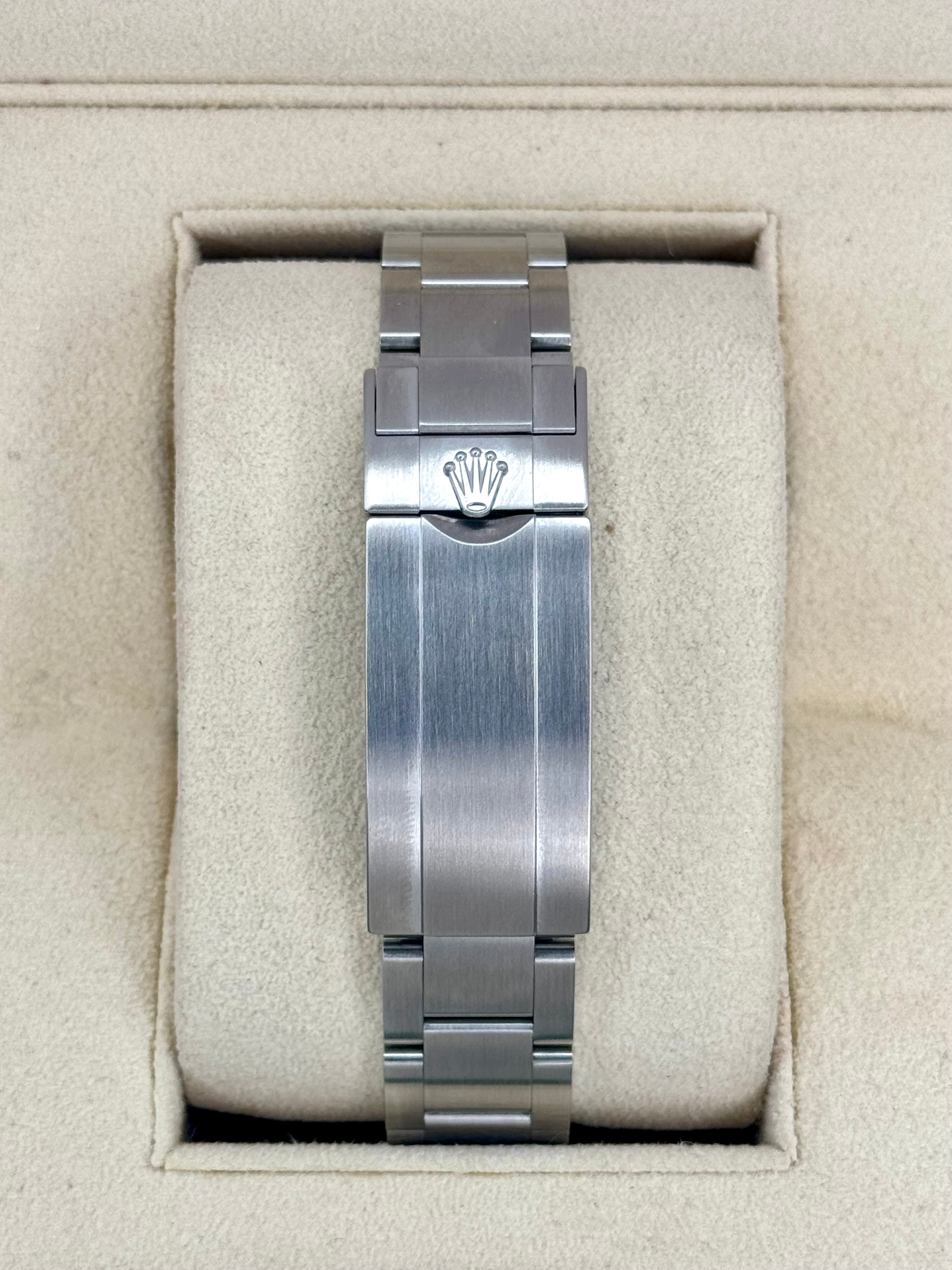 2018 Rolex Submariner  Hulk 40mm 116610LV Green Dial