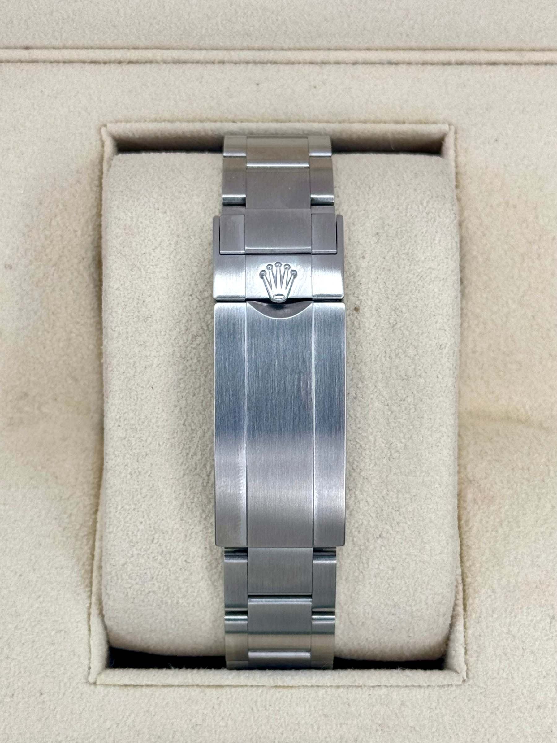 2018 Rolex Submariner  Hulk 40mm 116610LV Green Dial