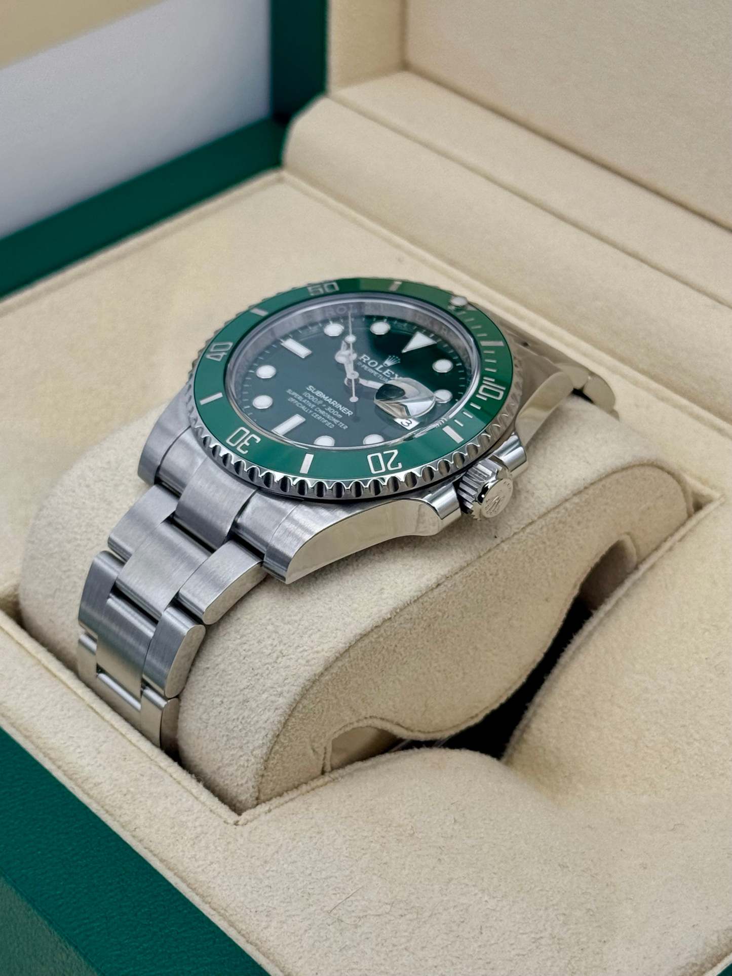 2018 Rolex Submariner  Hulk 40mm 116610LV Green Dial