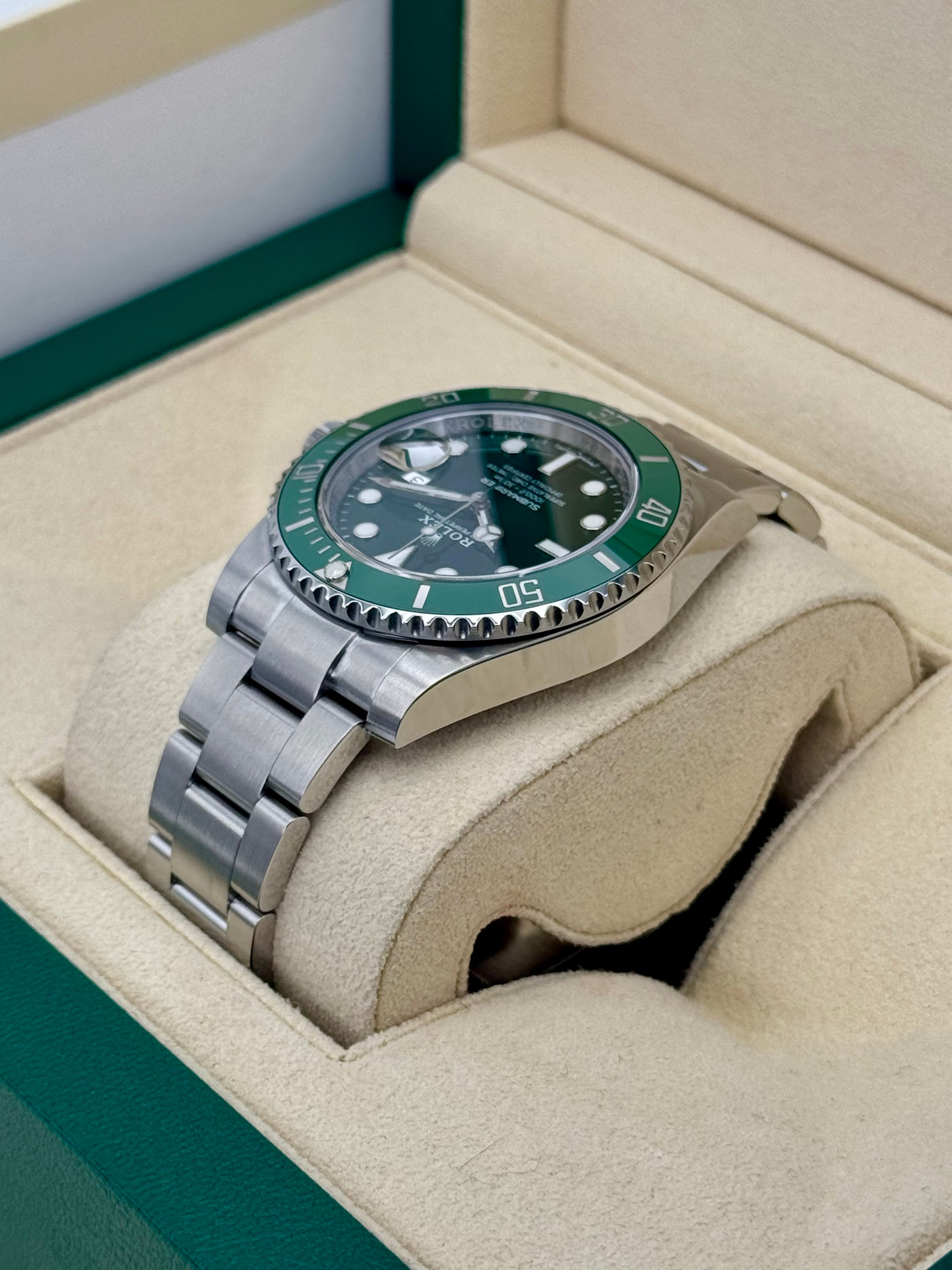 2018 Rolex Submariner  Hulk 40mm 116610LV Green Dial