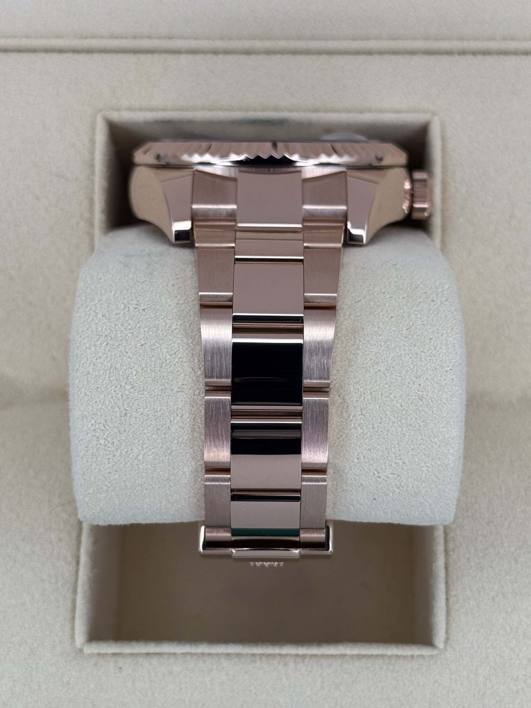 2023 ロレックス スカイドゥエラー 42mm 326935 ローズゴールド ホワイトダイヤル