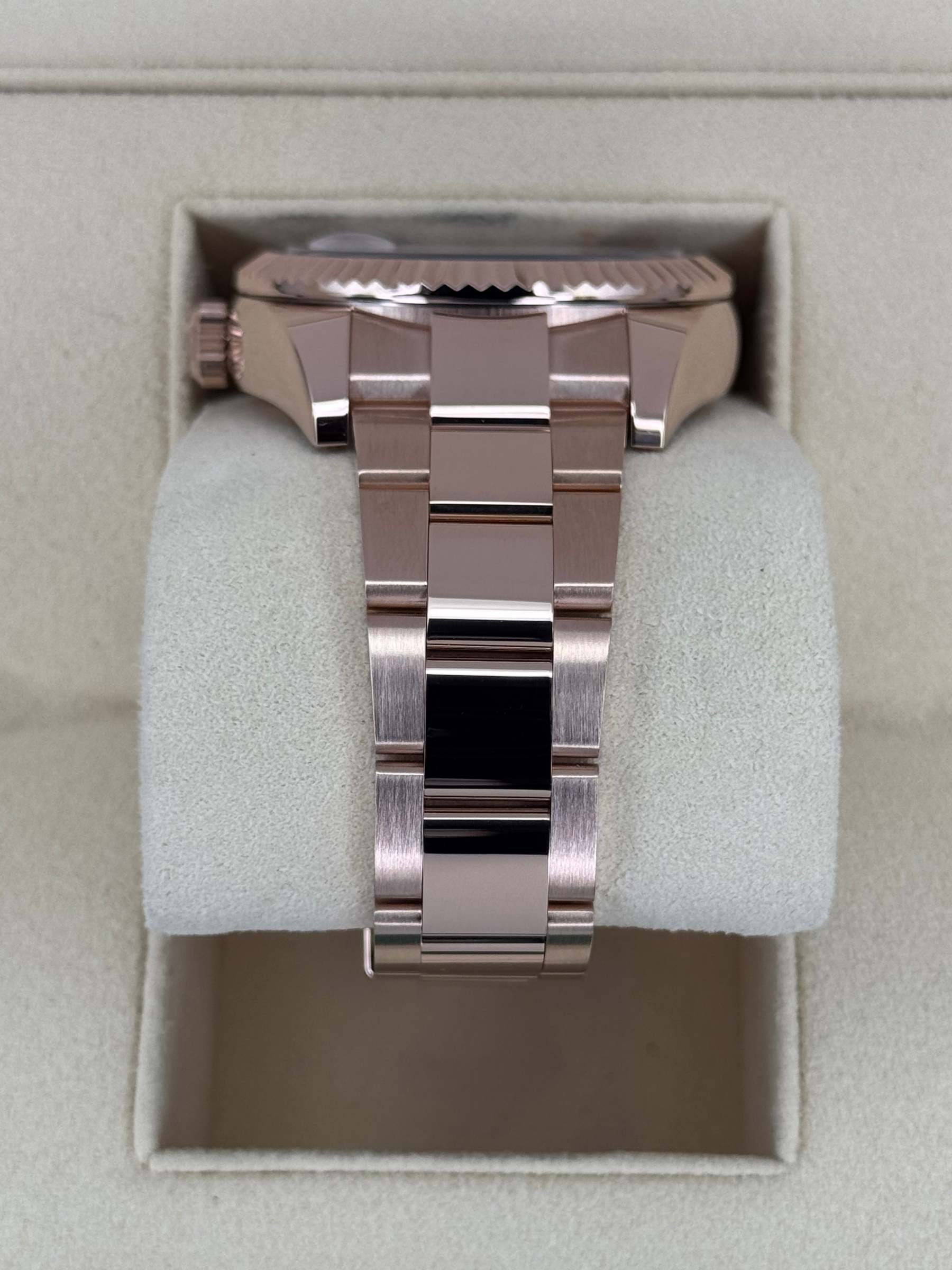 2023 ロレックス スカイドゥエラー 42mm 326935 ローズゴールド ホワイトダイヤル