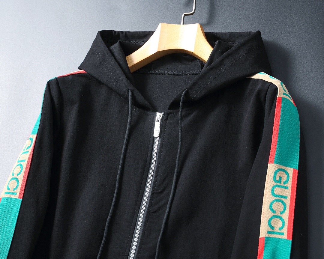【GUCCI】( グッチ) スーツ【即日出荷】ご好評に付き再入荷！