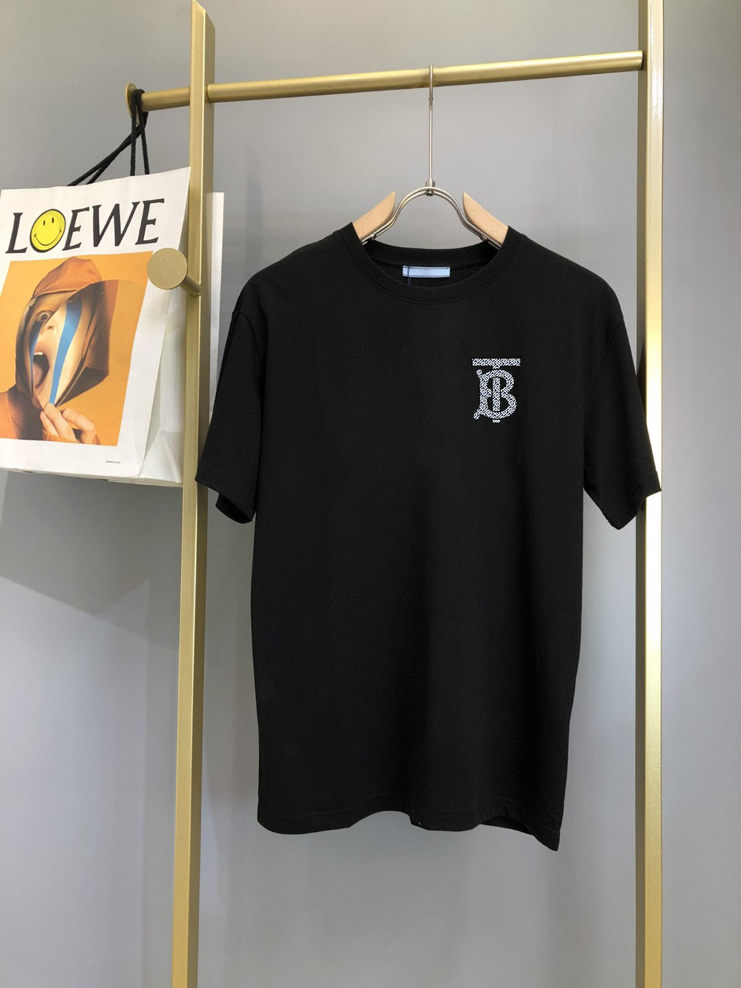 【Burberry】（バーバリー )半袖 男女兼用、ご好評に付き再入荷！