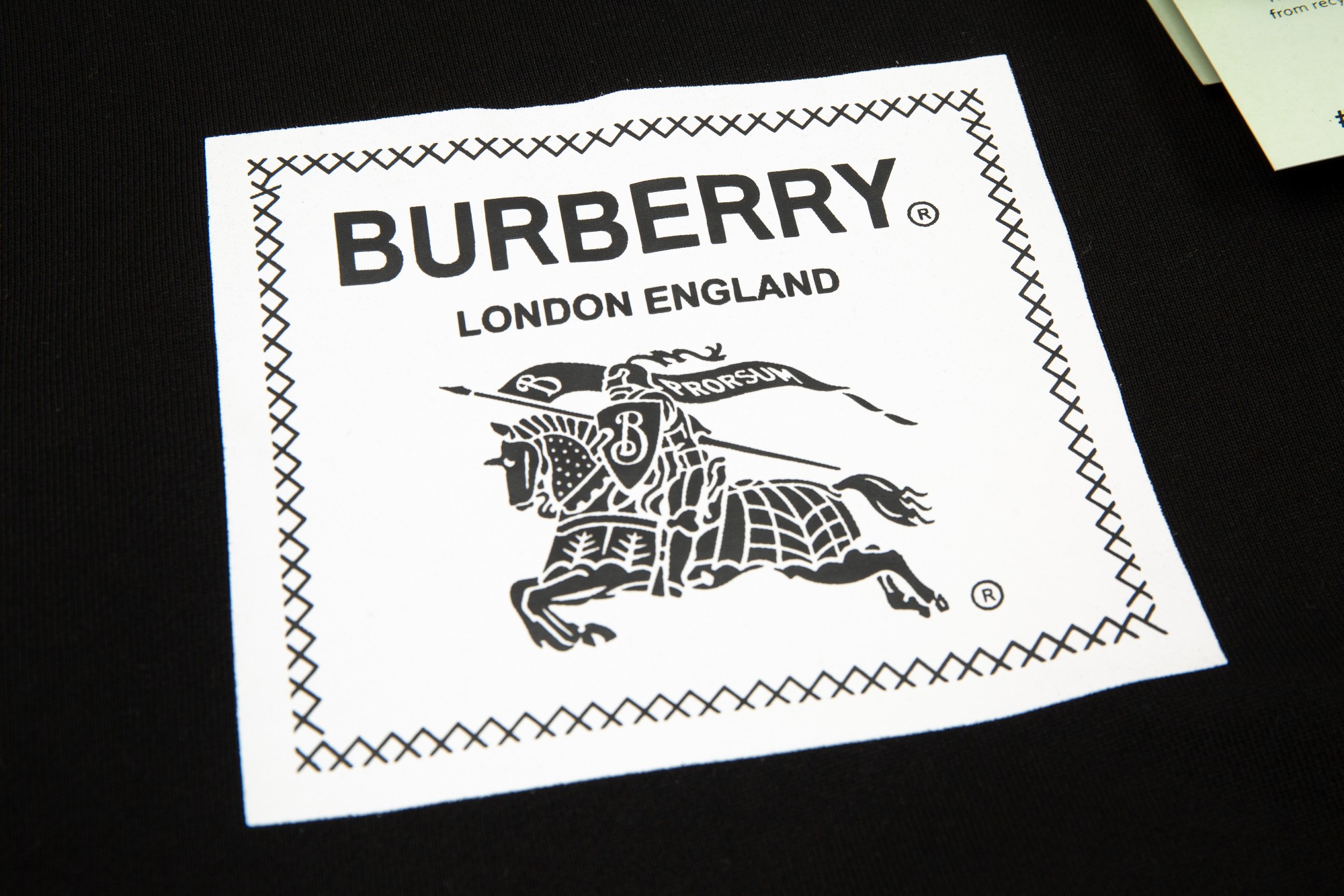 【BURBERRY旗艦店】（バーバリー）長袖、ご好評に付き再入荷！