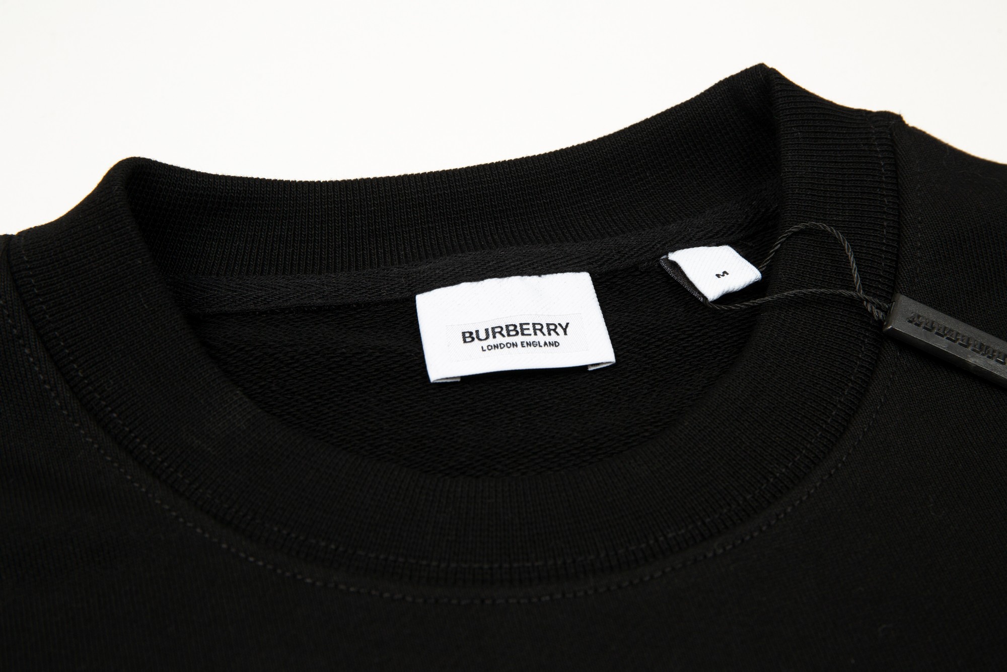 【BURBERRY旗艦店】（バーバリー）長袖、ご好評に付き再入荷！