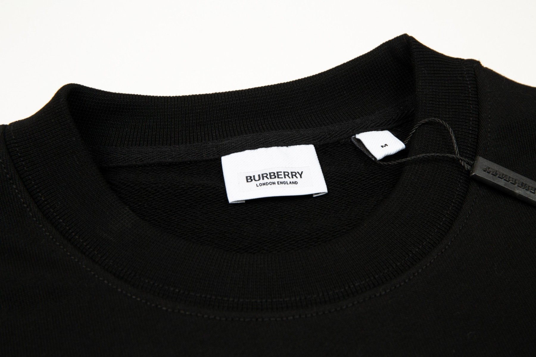 【BURBERRY旗艦店】（バーバリー）長袖、ご好評に付き再入荷！