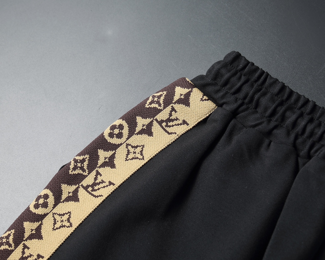 【LOUIS VUITTON】( ルイ・ヴィトン) スーツ【即日出荷】ご好評に付き再入荷！