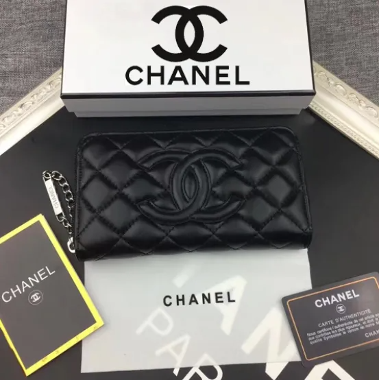 【CHANEL】シャネル 人気の新作バカ売れ商品菱形チェック柄の刺しゅう入りバラ財布