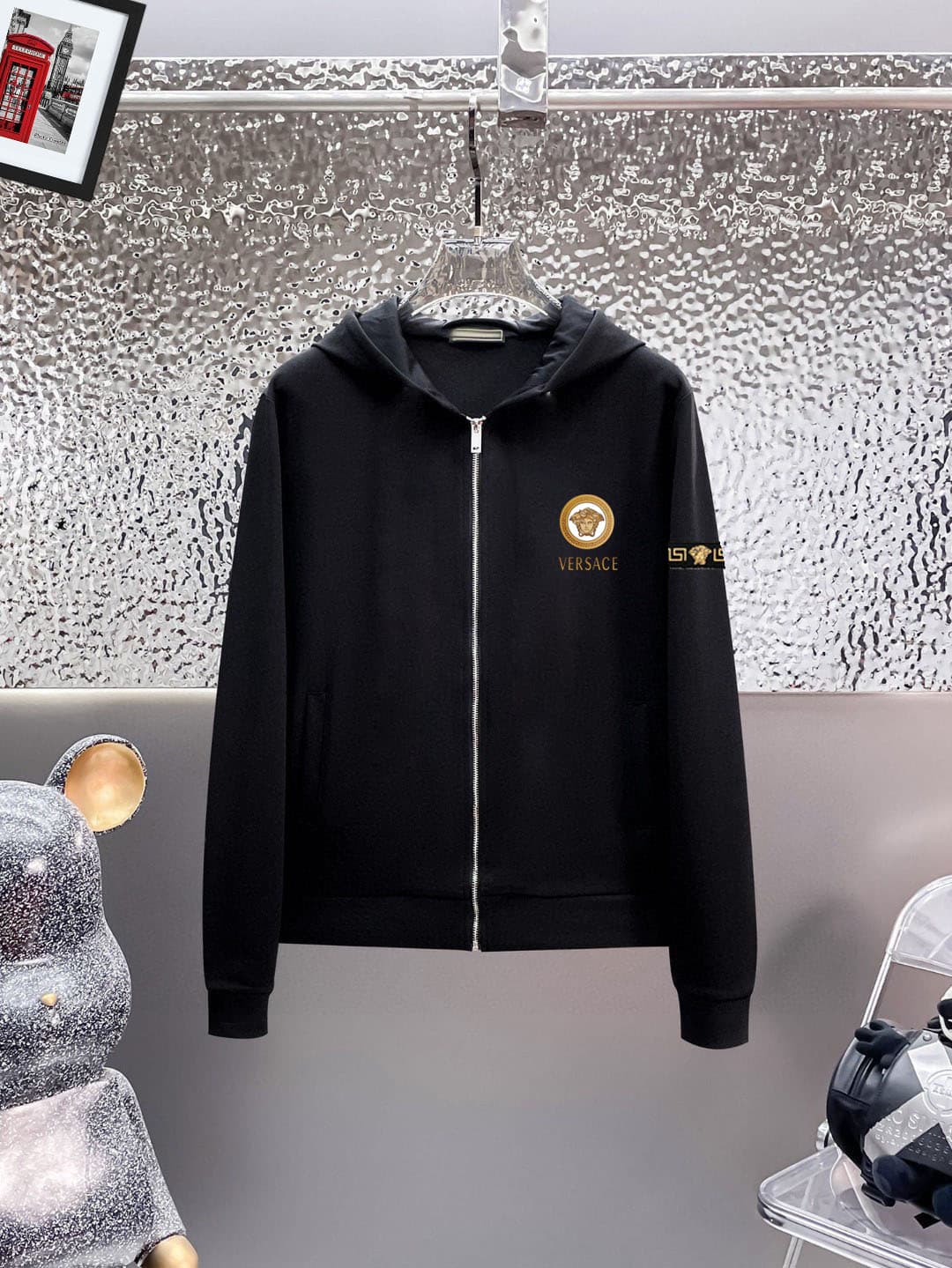 【VERSACE】( ヴェルサーチ) スーツ【即日出荷】ご好評に付き再入荷！