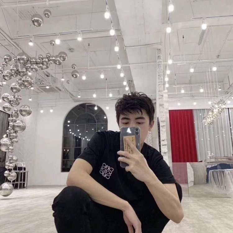 【Loewe】（ロエベ）男女兼用、ご好評に付き再入荷！