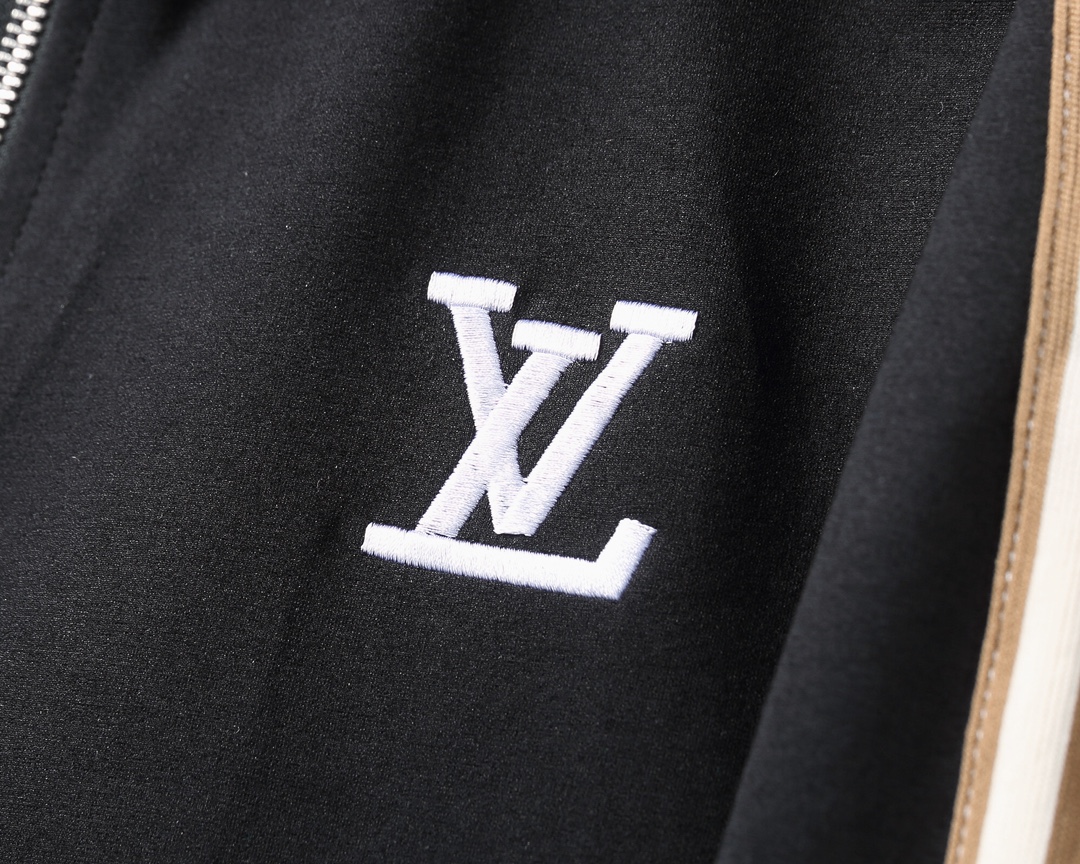 【LOUIS VUITTON】( ルイ・ヴィトン) スーツ【即日出荷】ご好評に付き再入荷！