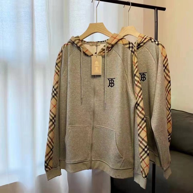 【BURBERRY】（バーバリー）男女兼用、ご好評に付き再入荷！