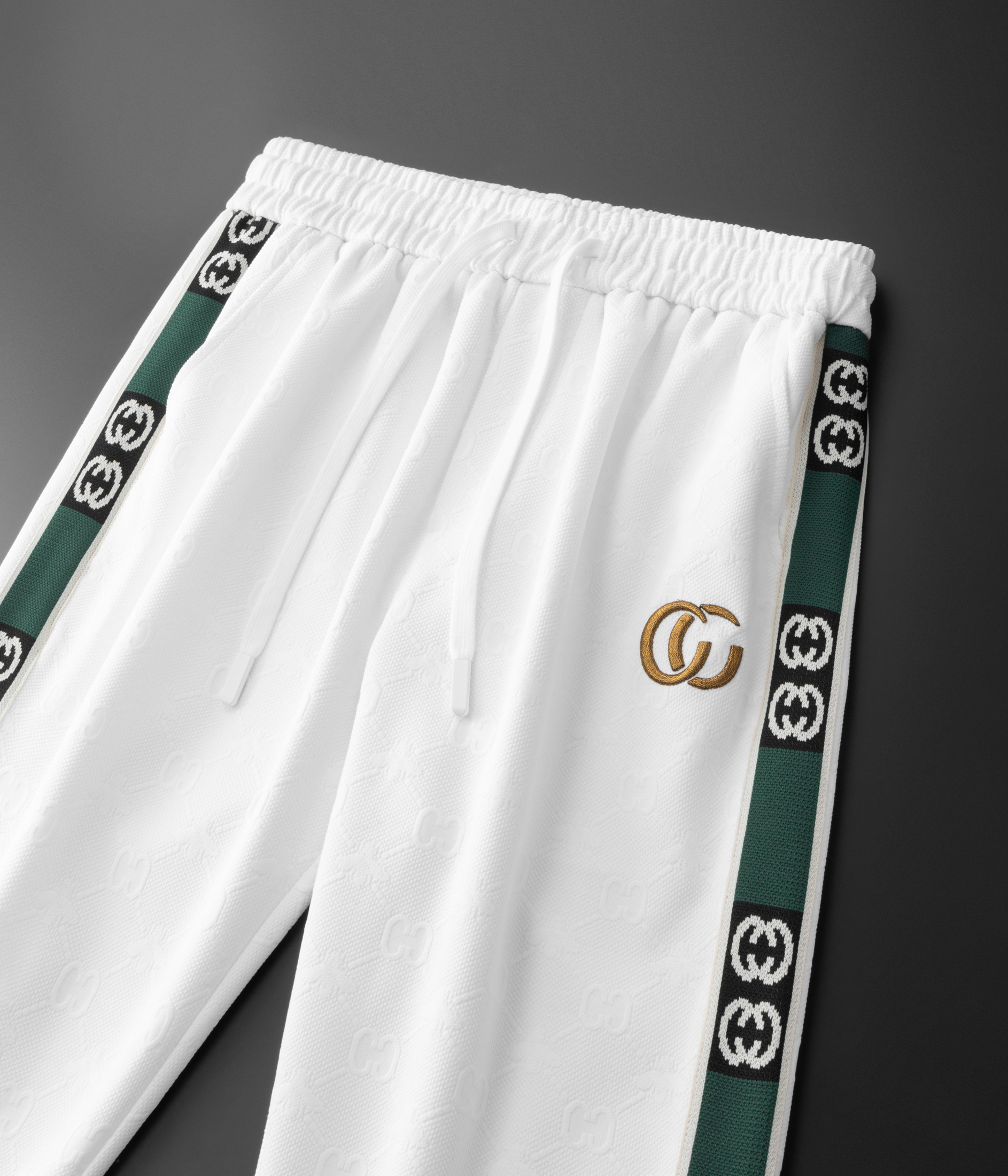【GUCCI】( グッチ) スーツ【即日出荷】ご好評に付き再入荷！