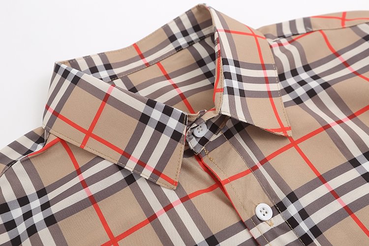 【BURBERRY旗艦店】（バーバリー） 半袖シャツ 3色 ご好評に付き再入荷！！