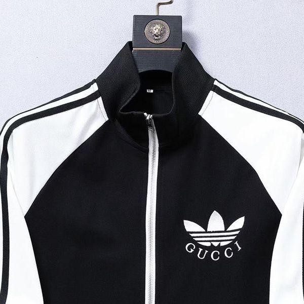 【GUCCI】男女兼用、ご好評に付き再入荷！
