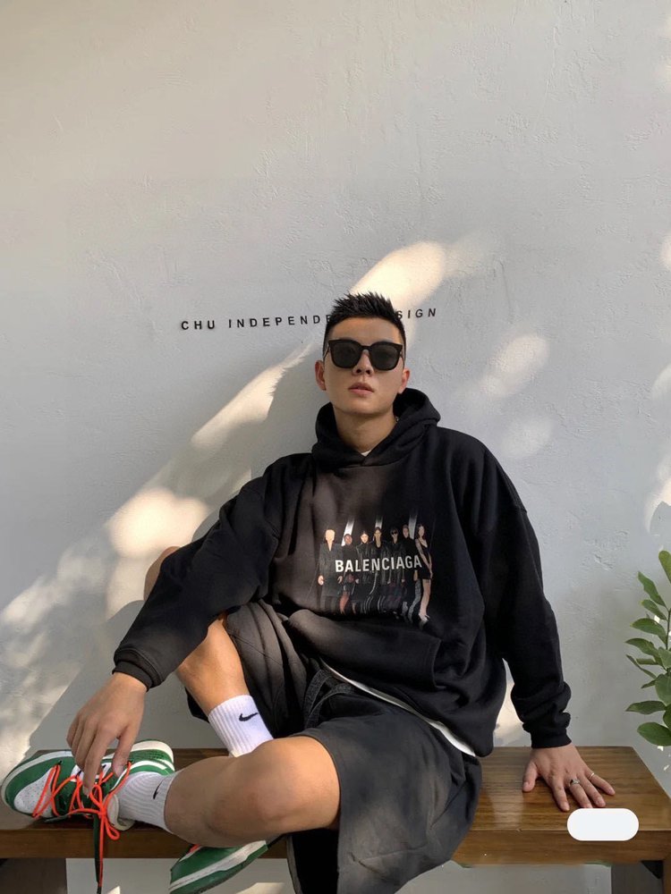 【BALENCIAGA】バレンシアガ 男女兼用、ご好評に付き再入荷！
