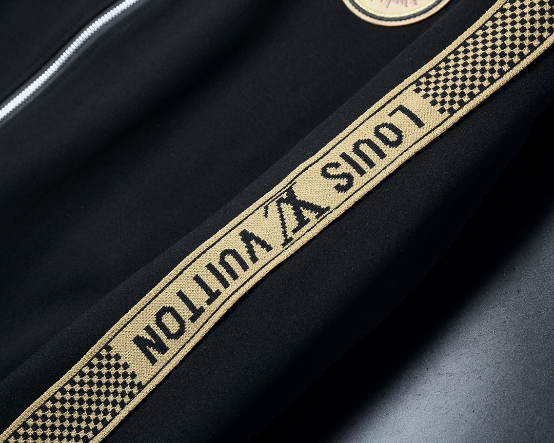 【LOUIS VUITTON】( ルイ・ヴィトン) スーツ【即日出荷】ご好評に付き再入荷！