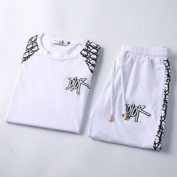 【DIOR旗艦店】（ディオール）ご好評に付き再入荷！2色
