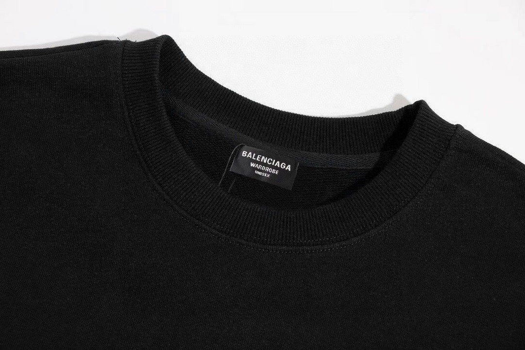 【BALENCIAGA 】バレンシアガ 長袖、ご好評に付き再入荷！