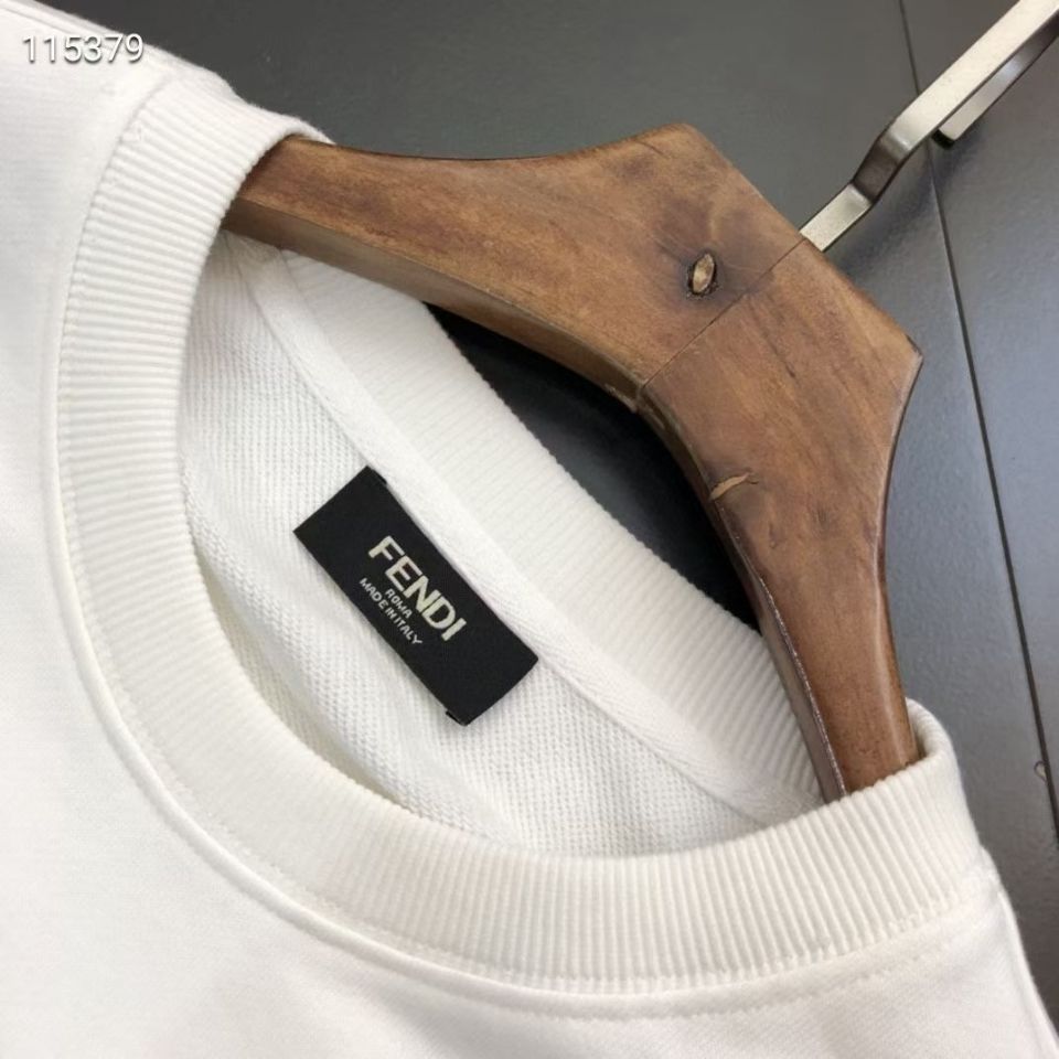 【FENDI 公式旗艦店】（フェンディ）男女兼用、ご好評に付き再入荷！！