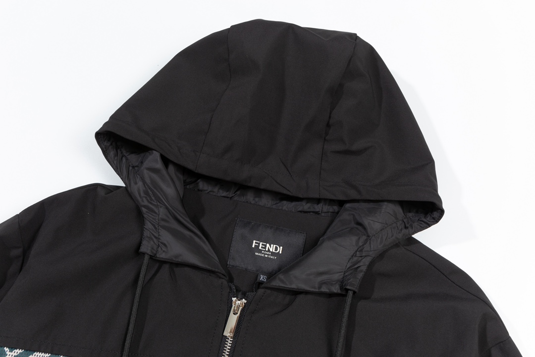 【FENDI 公式 旗艦店】フェンディ フーデッド ジャケット 男女兼用