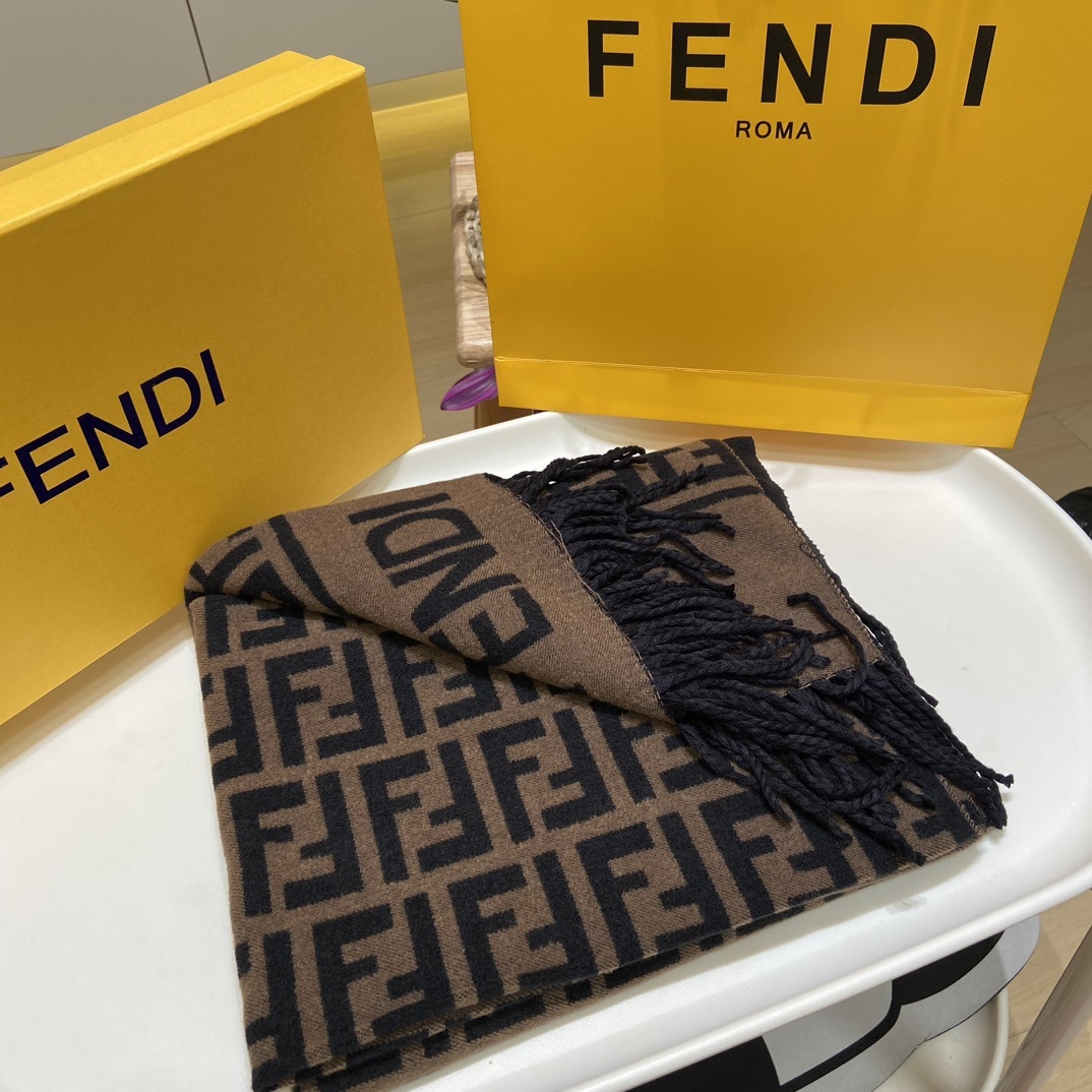 【FENDI 公式旗艦店】（フェンディ）スカーフ 30*180CM