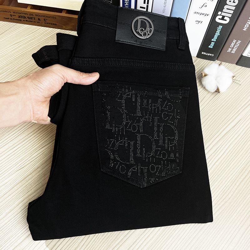 【 DIOR 公式旗艦店】ディオール ジーパン、ご好評に付き再入荷！