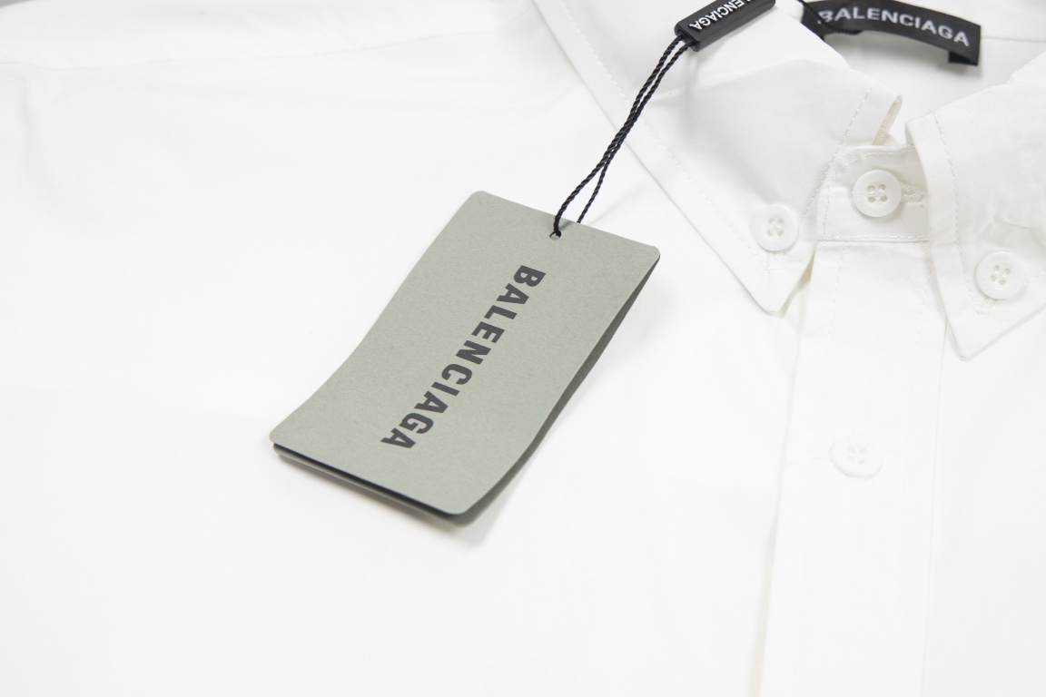 【BALENCIAGA 公式旗艦店】バレンシアガ 半袖シャツ ご好評に付き再入荷！