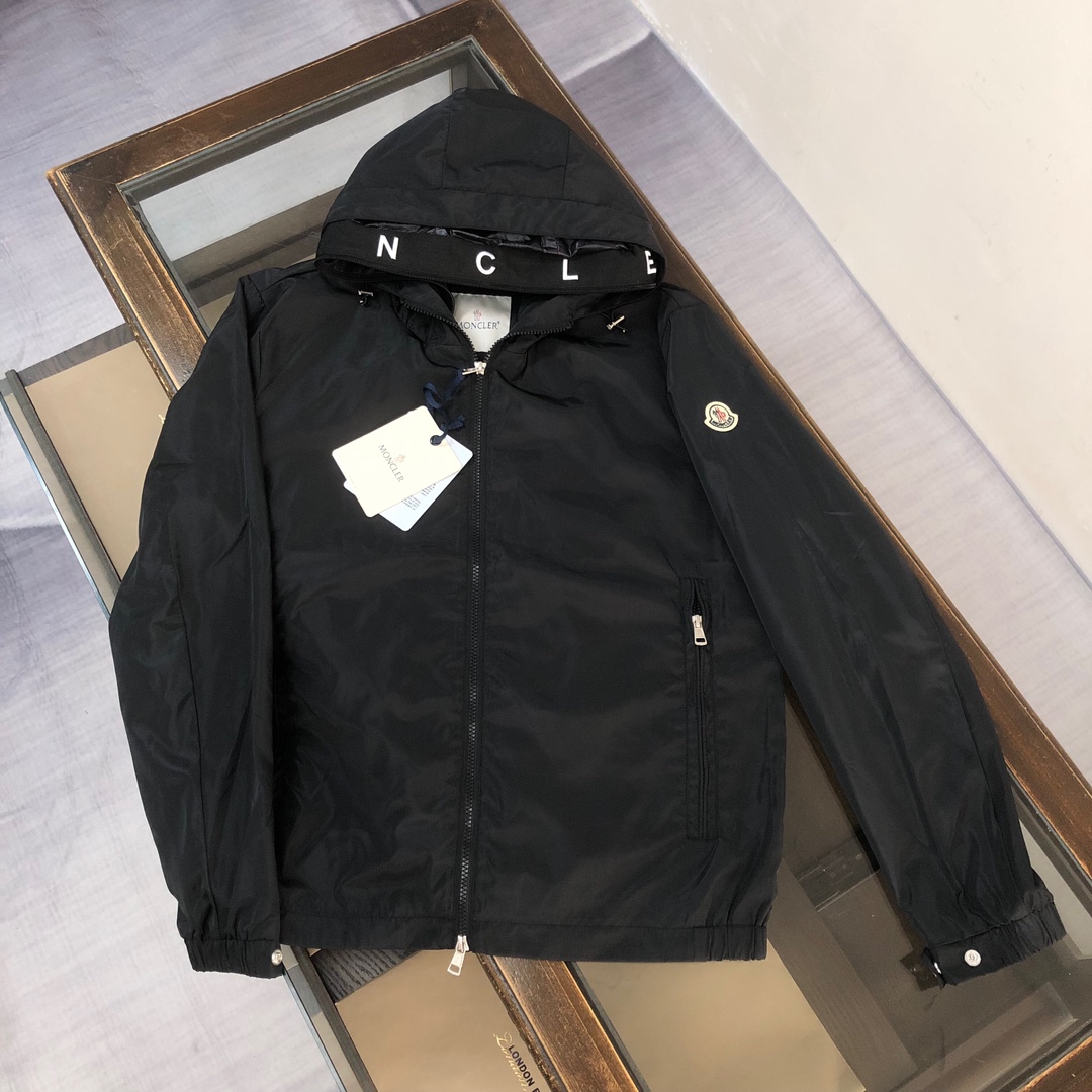 【MONCLER 公式旗艦店】ジャケット トレンチコート、ご好評に付き再入荷！