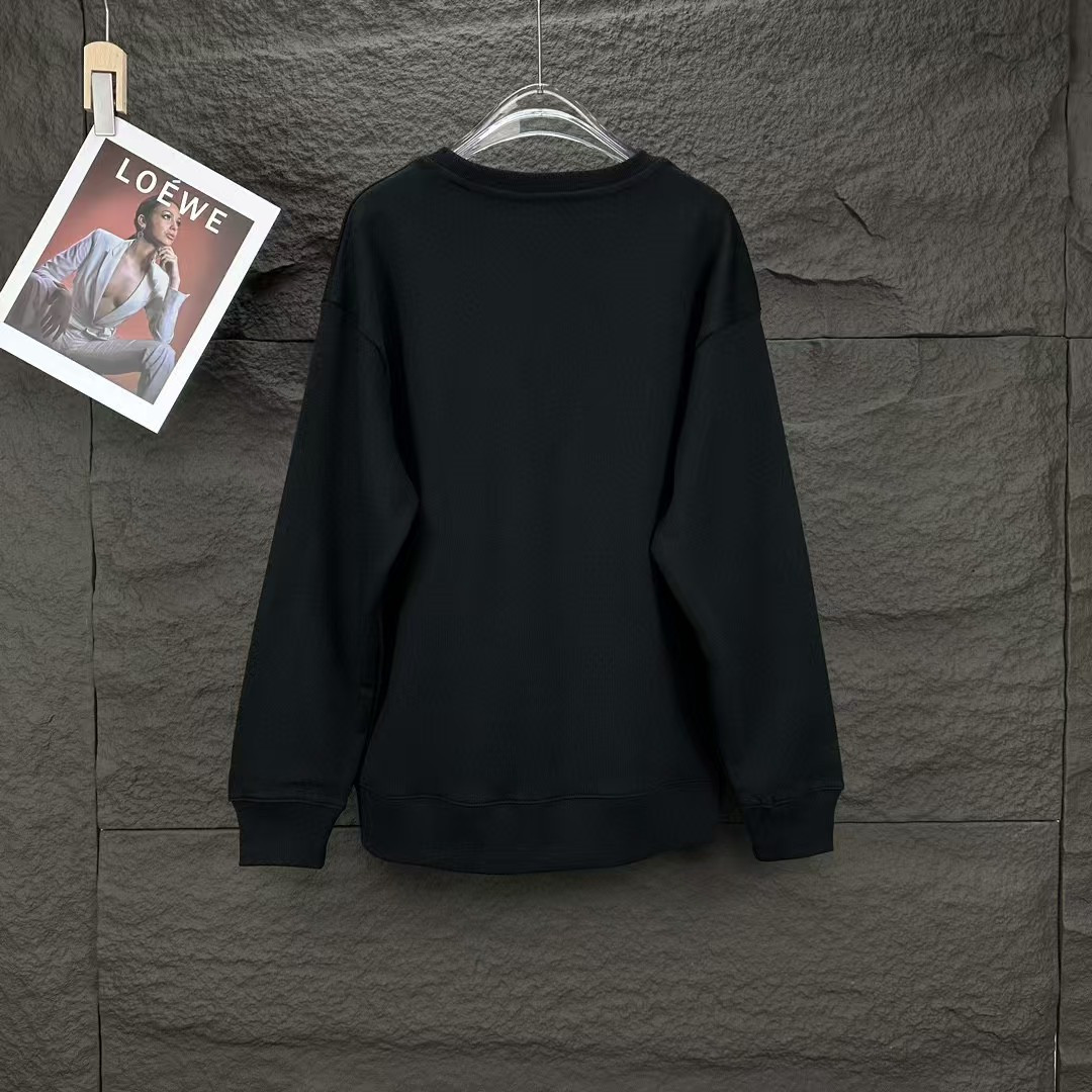 【GIVENCHY 公式旗艦店】ジバンシー 丸首の衛衣 スウェットご好評に付き再入荷！