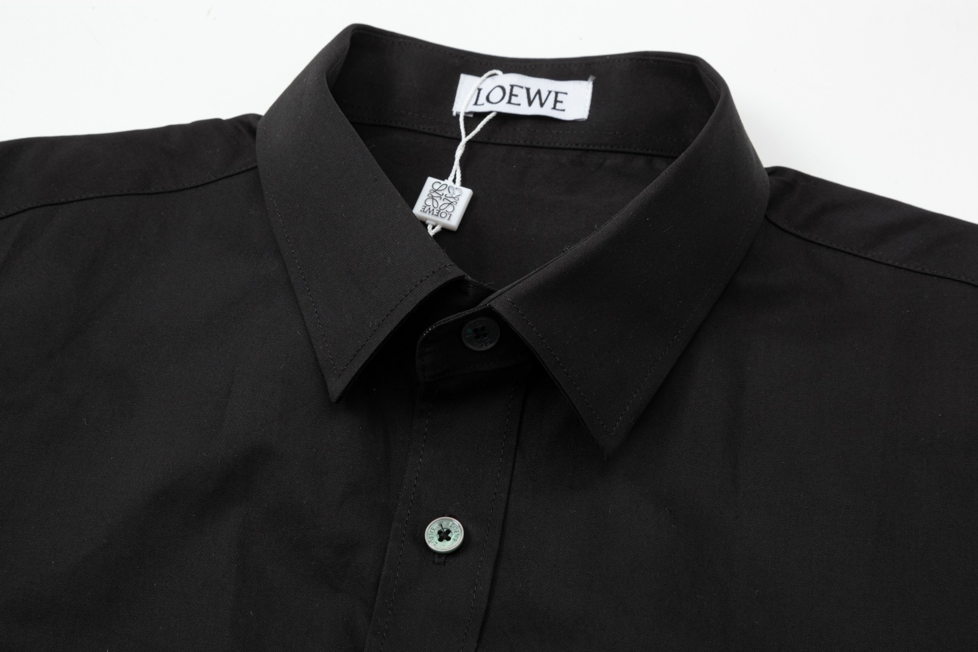 【 LOEWE旗艦店】ご好評に付き再入荷！！