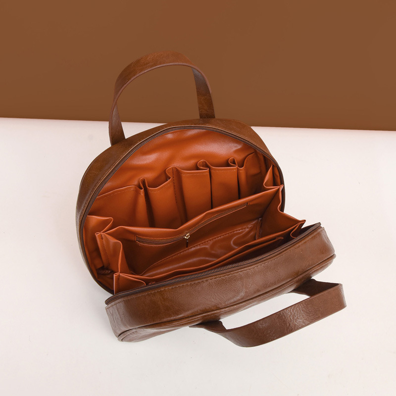 3-ZIP貝殼化妝包 「油蠟皮易擦洗 通勤旅行無負擔」