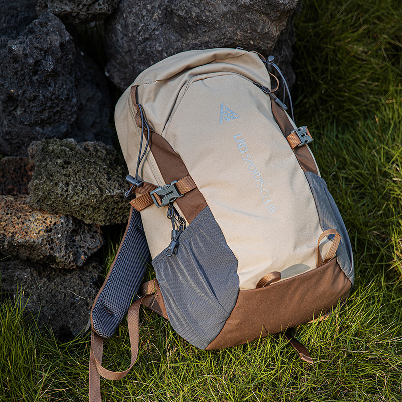 Lunamia | 麓納美 山海全境背包 專利透氣減壓系統