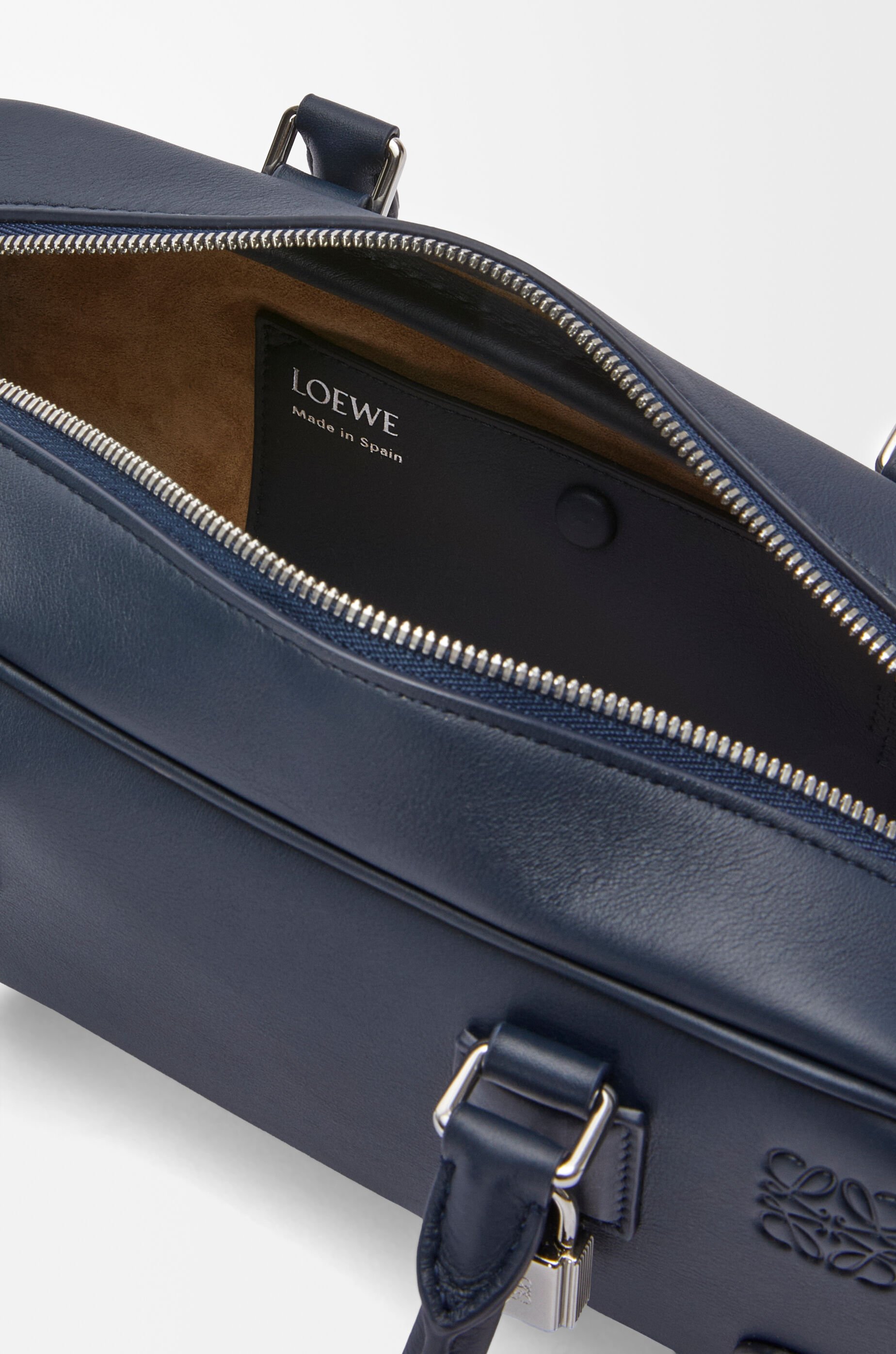 アマソナ23 クロップド バッグ（ナパカーフ）