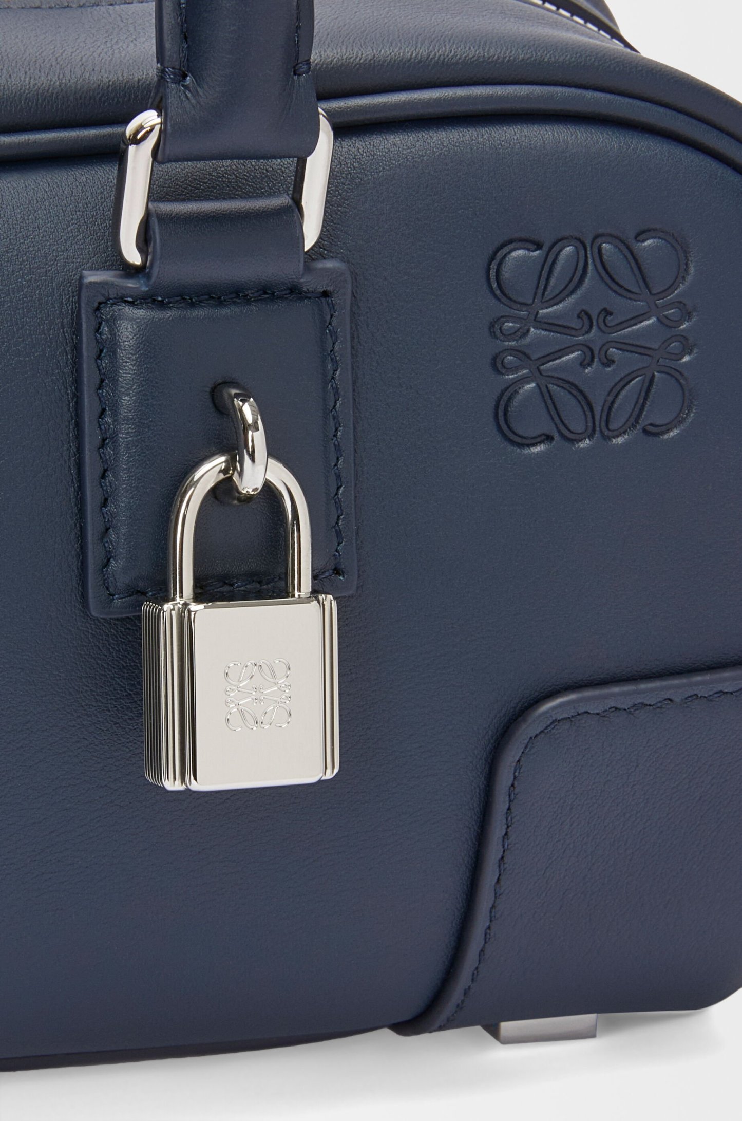 アマソナ23 クロップド バッグ（ナパカーフ）