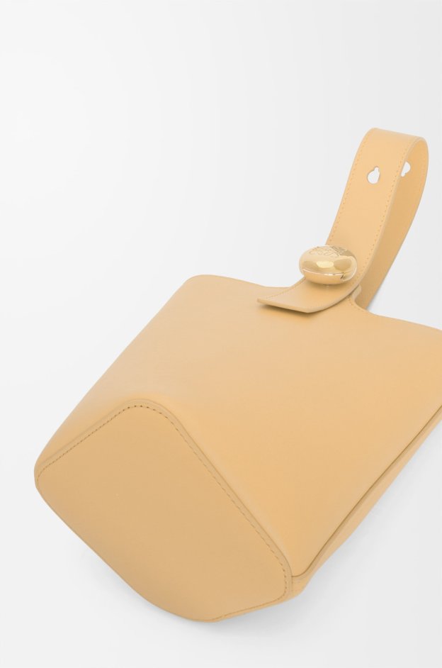 ペブル バケットバッグ ミニ（スムースカーフ）