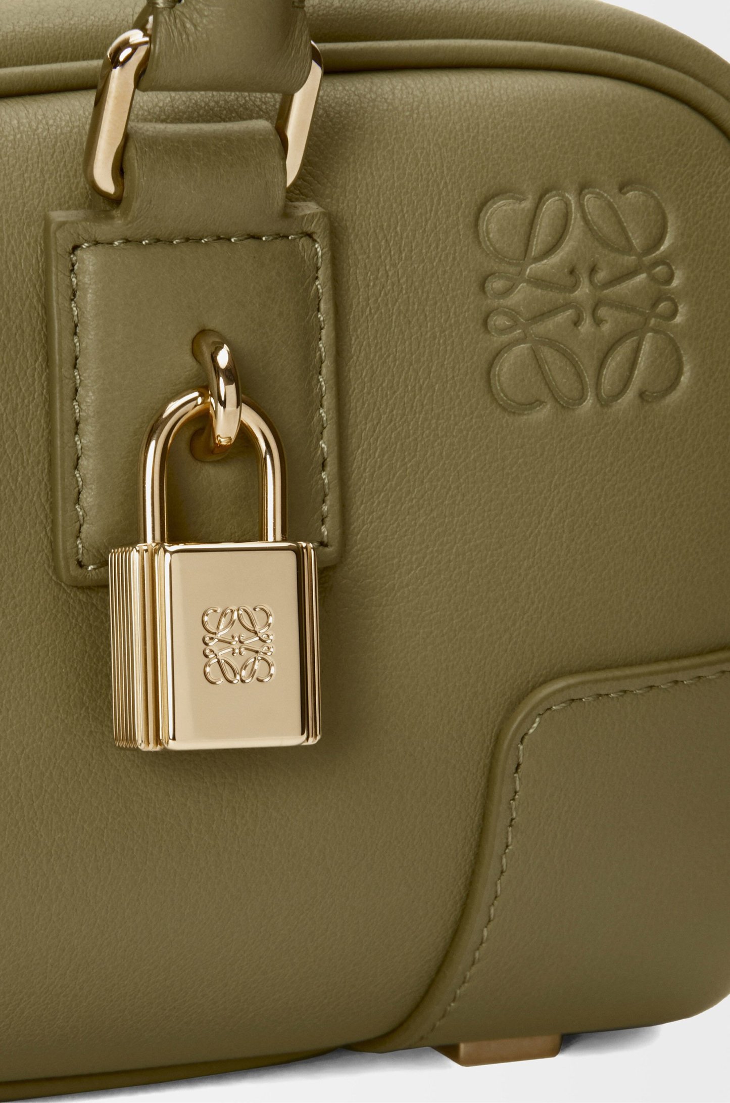 アマソナ23 クロップド バッグ（ナパカーフ）