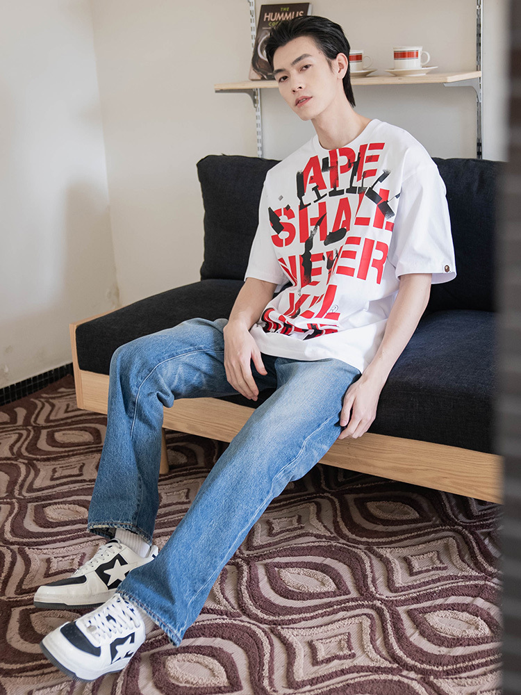 BAPE メンズ 春夏 猿頭文字 積み重ね柄 プリント 半袖 Tシャツ