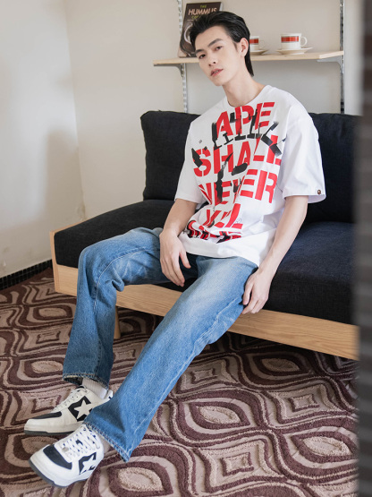 BAPE メンズ 春夏 猿頭文字 積み重ね柄 プリント 半袖 Tシャツ