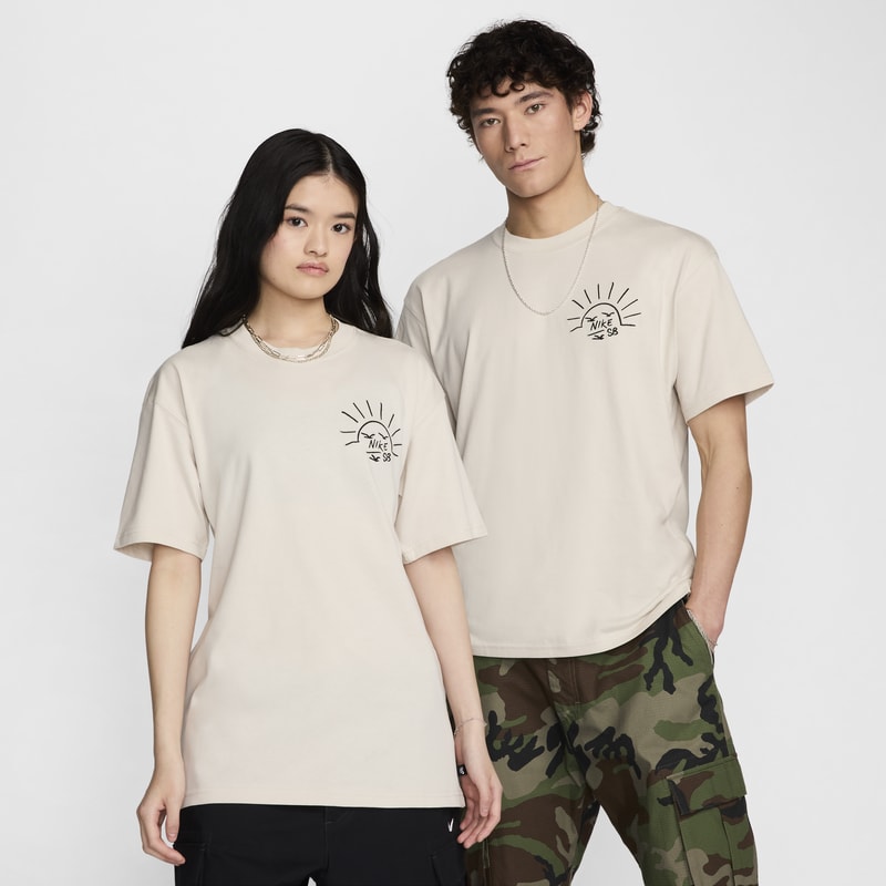 ナイキ NIKE SB メンズとレディース スケートボード Tシャツ 夏新作 グラフィティプリント ゆったり コットン 半袖シャツ