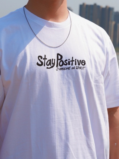 Supreme Week1 Stay Positive Tee Positive English ラウンドネック 半袖 Tシャツ ユニセックス