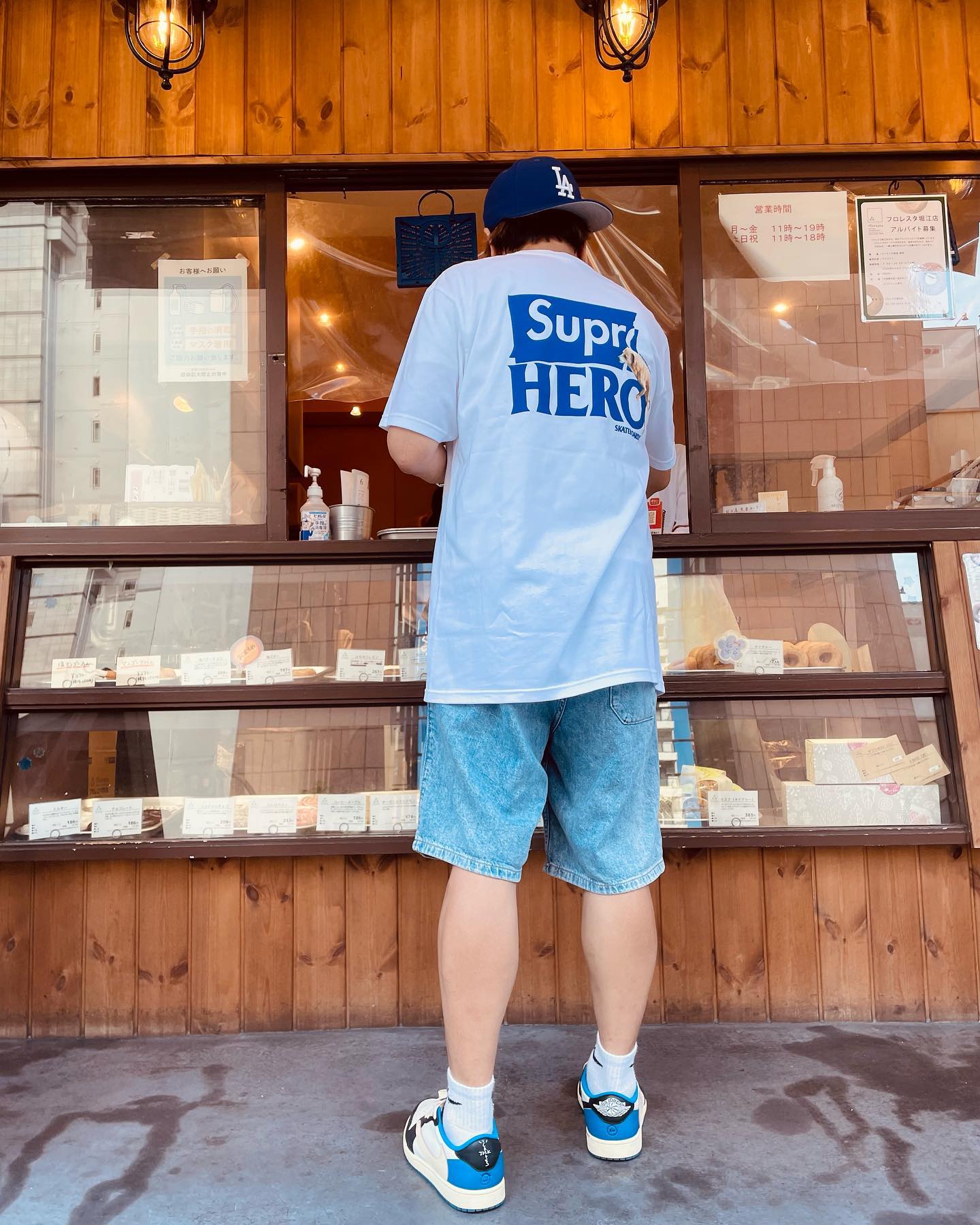 Supreme Antihero Dog Tee 共同ブランド 子犬プリント 半袖Tシャツ ユニセックス