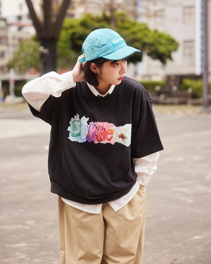 Supreme WATERCOLOR TEE 水彩インクロゴプリント 半袖Tシャツ ユニセックス